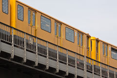 metro-jaune
